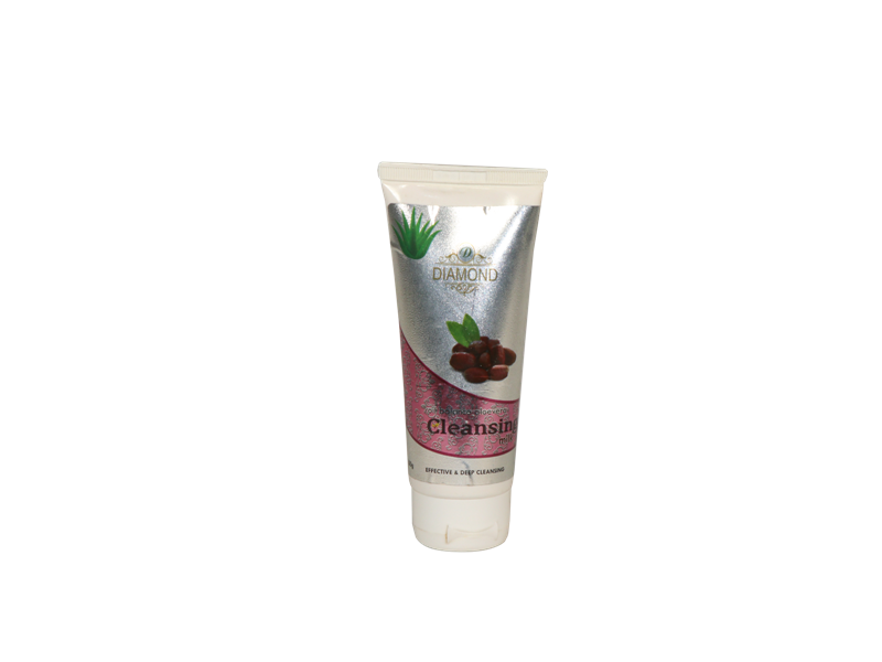 DIAMOND CLEANSING MILK